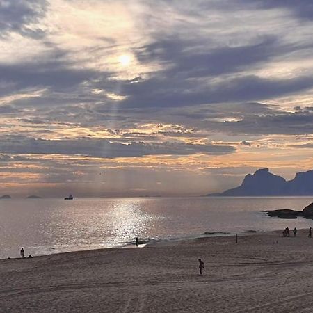Apto Pe Na Areia Condominio Oceanside Camboinhas نيتيروي المظهر الخارجي الصورة