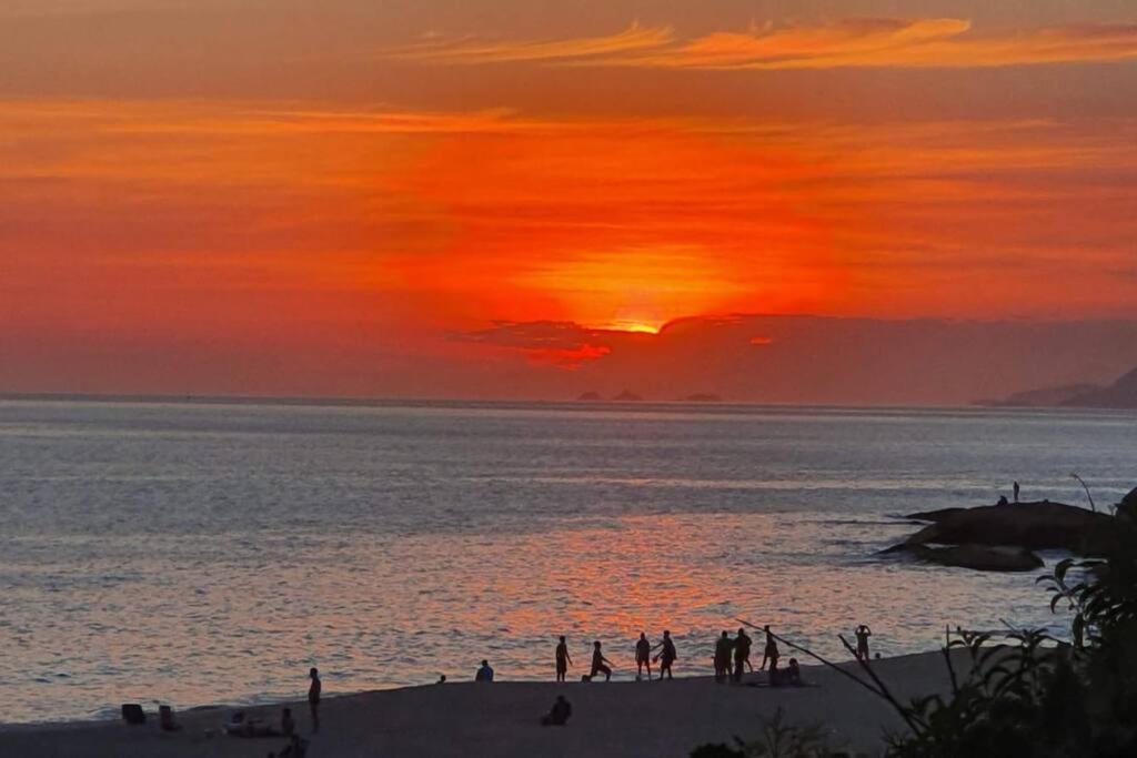 Apto Pe Na Areia Condominio Oceanside Camboinhas نيتيروي المظهر الخارجي الصورة